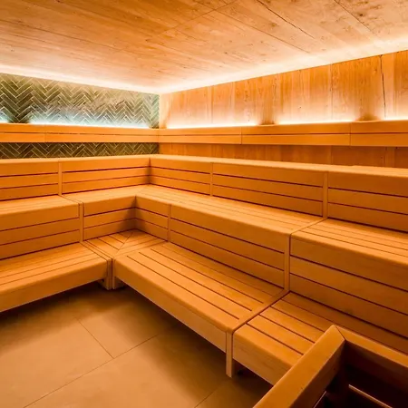 فندق Oswald's Boutique *