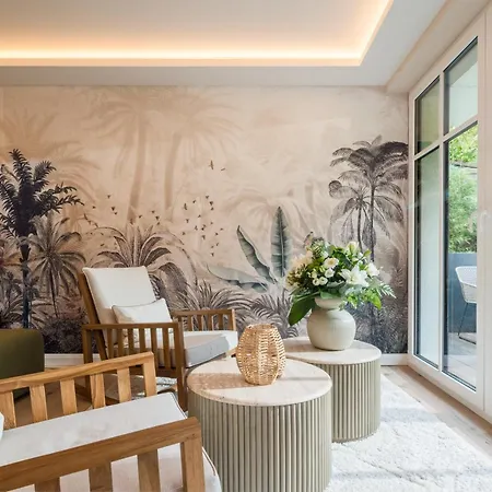 Oswald's Boutique 5*