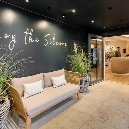 Oswald's Boutique 호텔 *